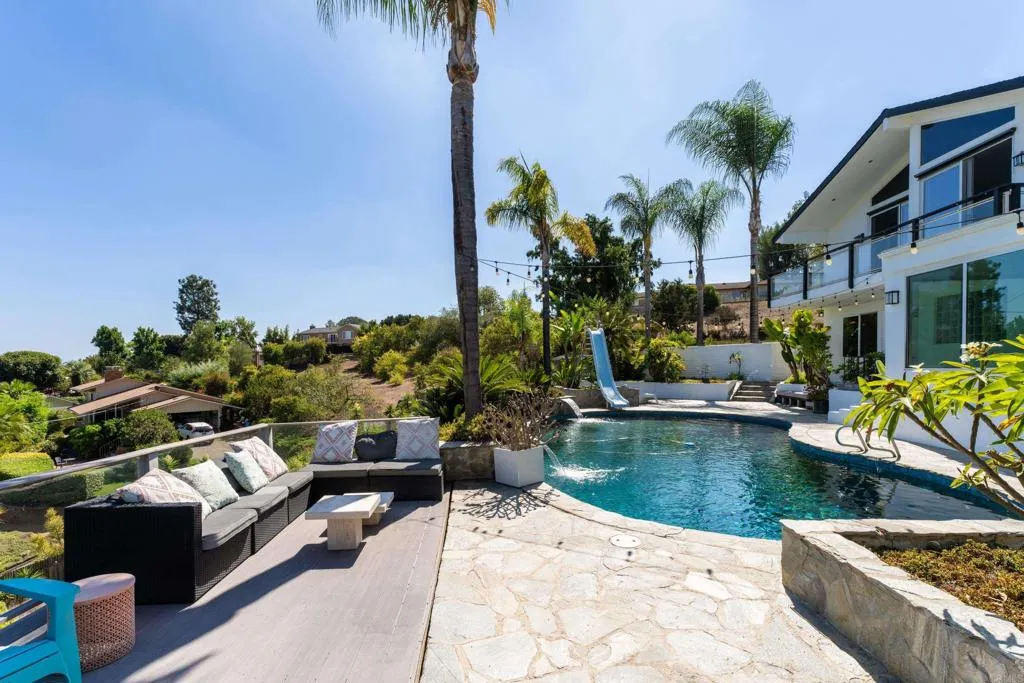 https://cdn.realtyfeed.com/cdn/127/306555626/0ad6370ed8930bf6ccd21230e1180d1a.webp