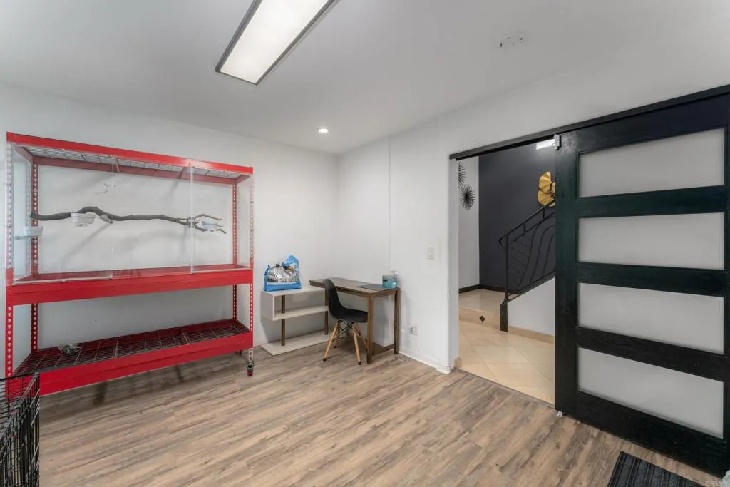 https://cdn.realtyfeed.com/cdn/127/306555626/75f309a1c4f66edaafdeb6e8bdb9de5d.webp