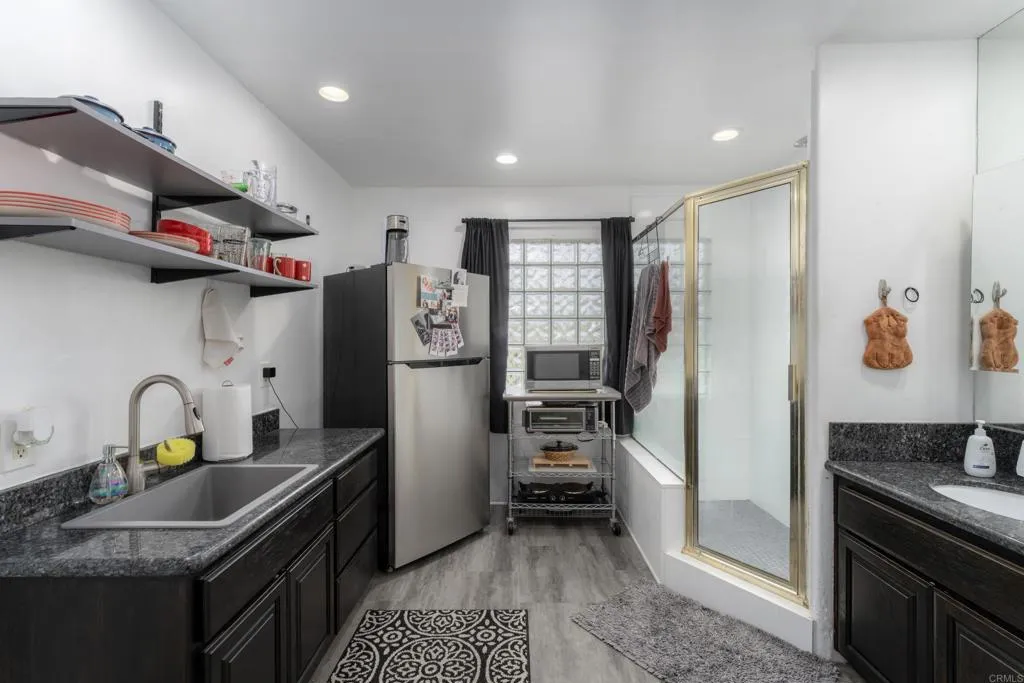 https://cdn.realtyfeed.com/cdn/127/306555626/c0ec6d919c78004666ad6ceb7de9d199.webp