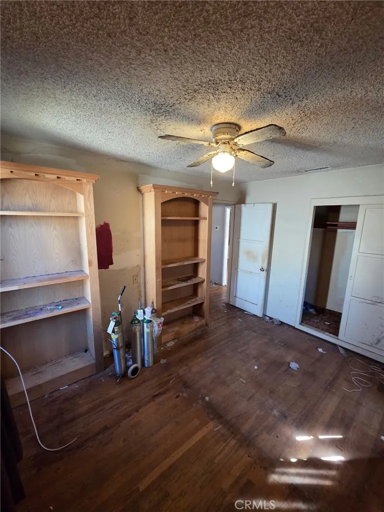 https://cdn.realtyfeed.com/cdn/127/306555647/c702647aa9da733980d66f39c6c02a71.webp