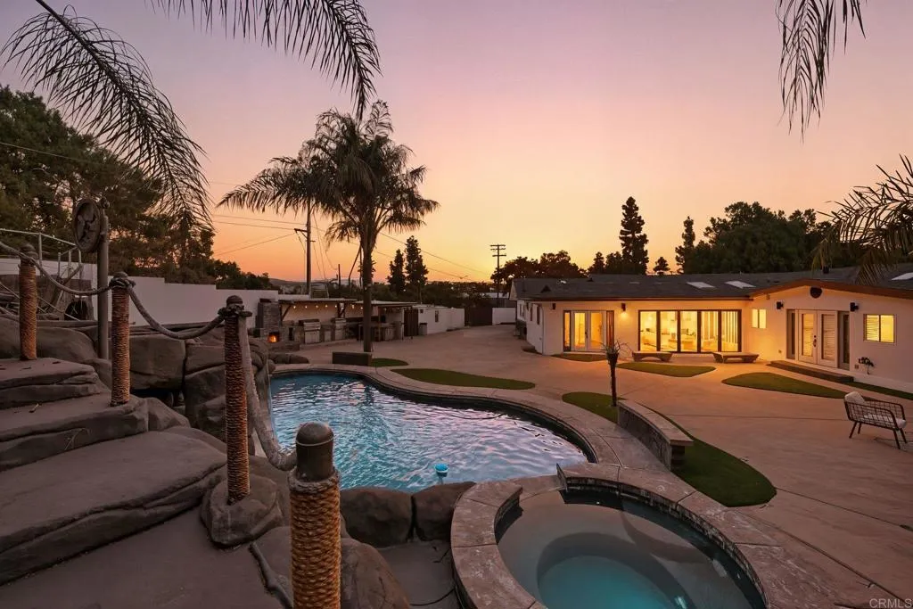 https://cdn.realtyfeed.com/cdn/127/306555670/6d5bb62c66dc39e0113a23eb075980f9.webp