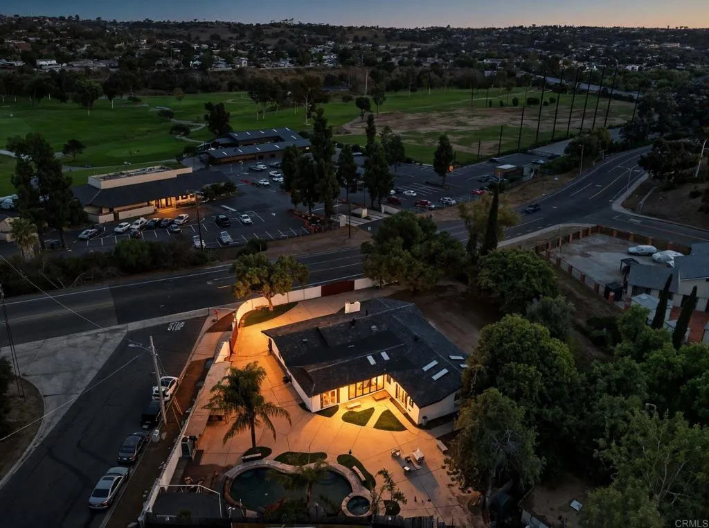 https://cdn.realtyfeed.com/cdn/127/306555670/8d8d0373b12a09ce6f44857478756c81.webp