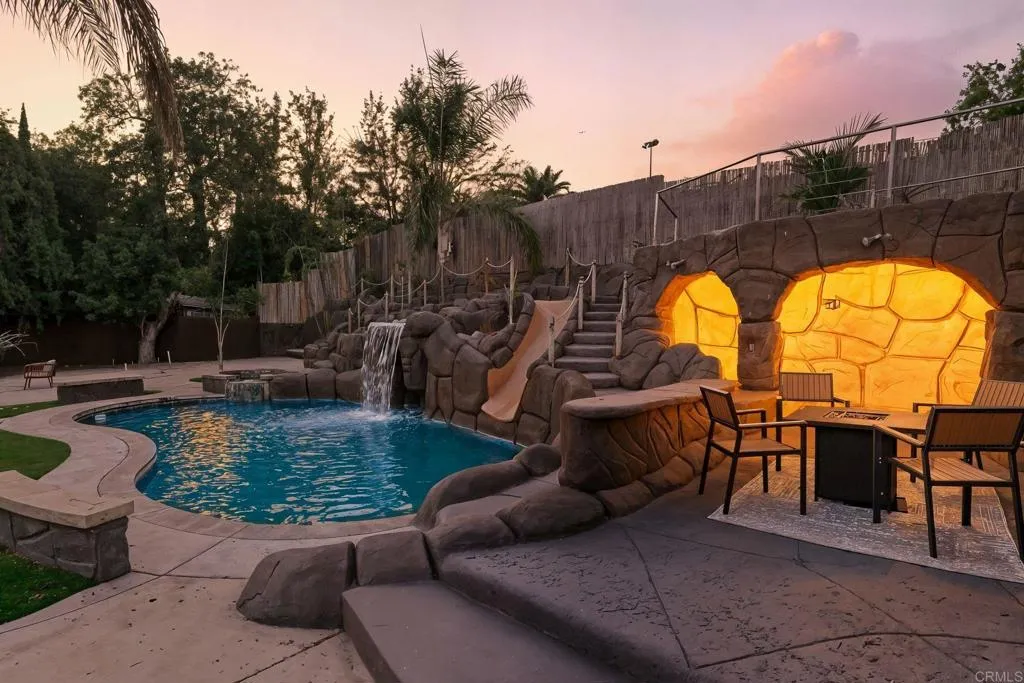 https://cdn.realtyfeed.com/cdn/127/306555670/e8be766fde28de2ae811843b61706084.webp
