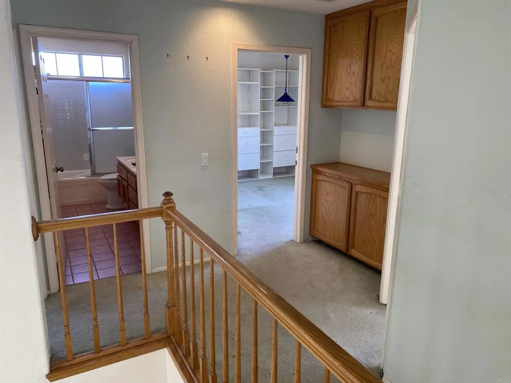 https://cdn.realtyfeed.com/cdn/127/306555703/312d3016cd9c86bdf8c7415e3e2d2ef8.webp