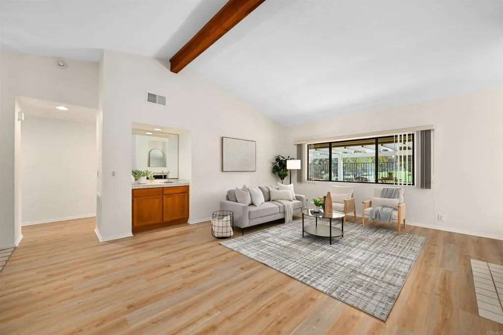 https://cdn.realtyfeed.com/cdn/127/306555745/083c6ceef1b186ccab776fb8315284e4.webp
