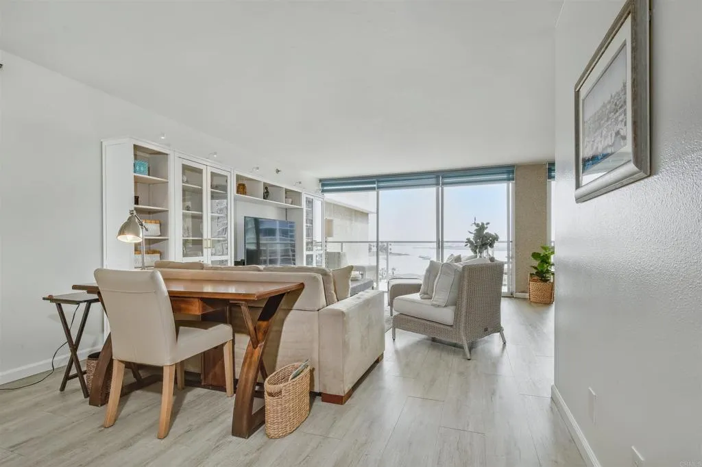 https://cdn.realtyfeed.com/cdn/127/306555750/b8fad0258ae70d228ca6847ddabee2b9.webp