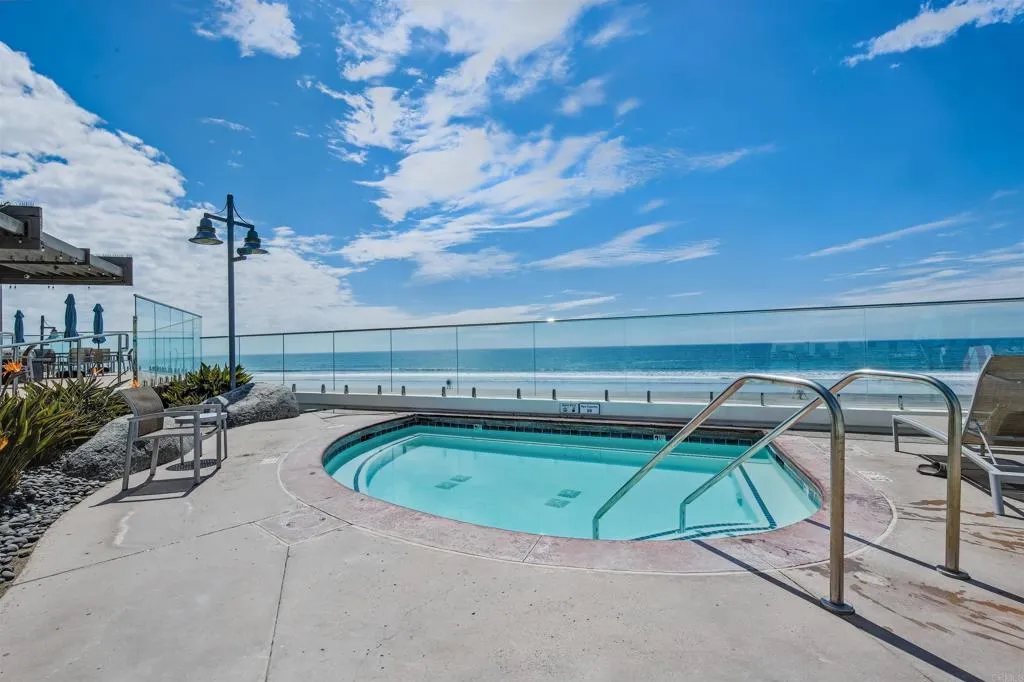 https://cdn.realtyfeed.com/cdn/127/306555750/eddf156f4cd59d662af14f09892fa62a.webp
