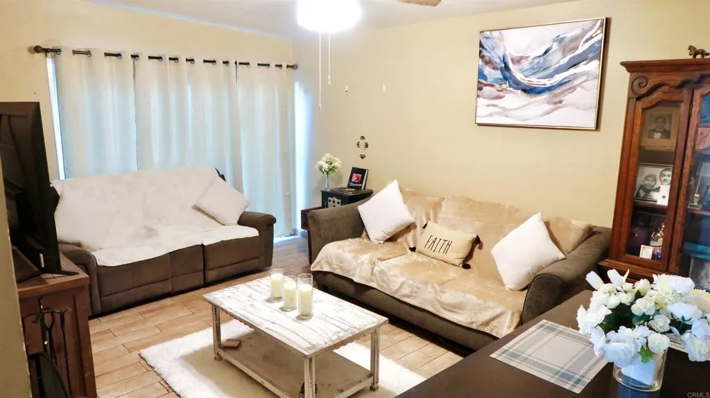 https://cdn.realtyfeed.com/cdn/127/306555771/432d14b76631da2fae11a6cc823b06e3.webp