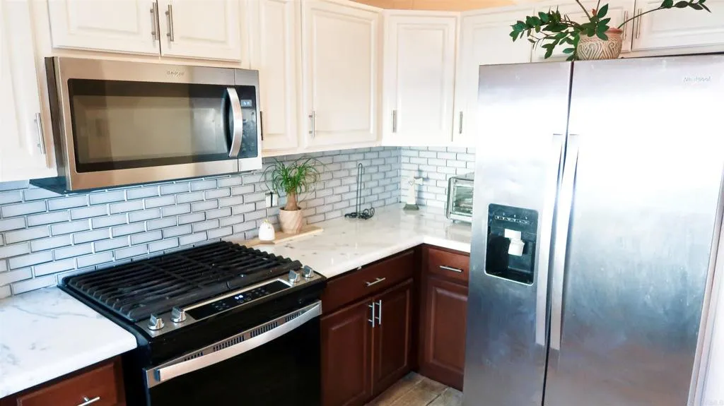 https://cdn.realtyfeed.com/cdn/127/306555771/dc52f66538342c6aed154f6d4bec5818.webp