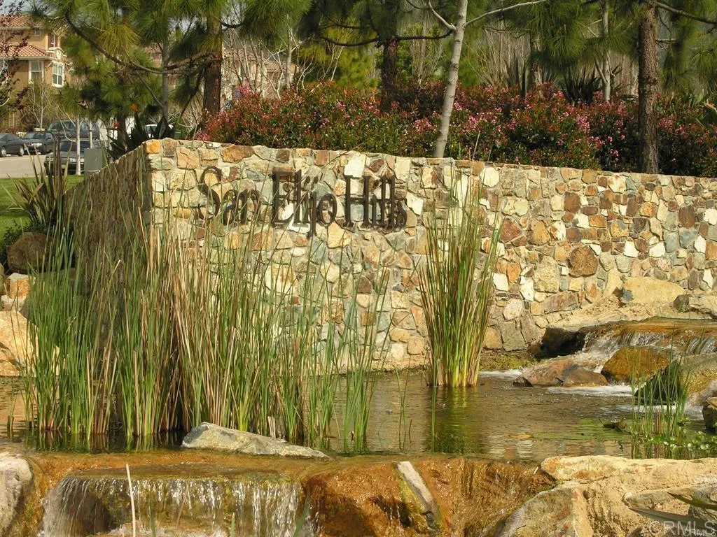 https://cdn.realtyfeed.com/cdn/127/306555788/0bc57ce60ac8c4049e60d1197a7c0504.webp