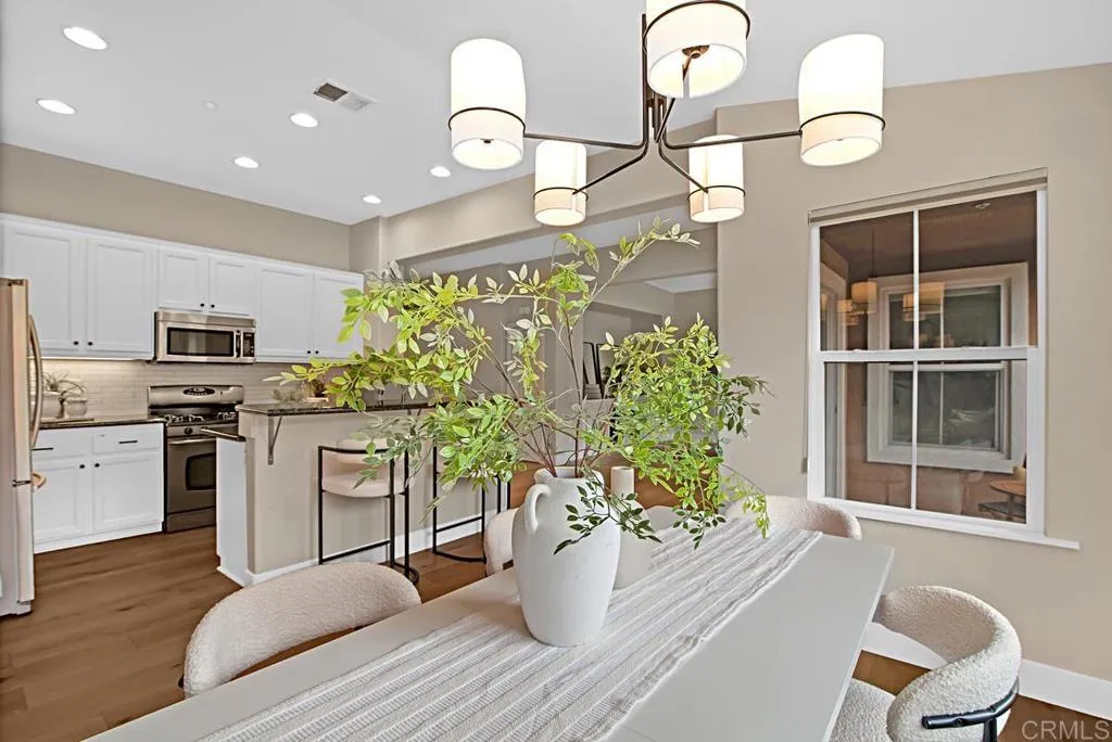 https://cdn.realtyfeed.com/cdn/127/306555788/d743db7ffd73cc1ce6f2f7b128a54b39.webp