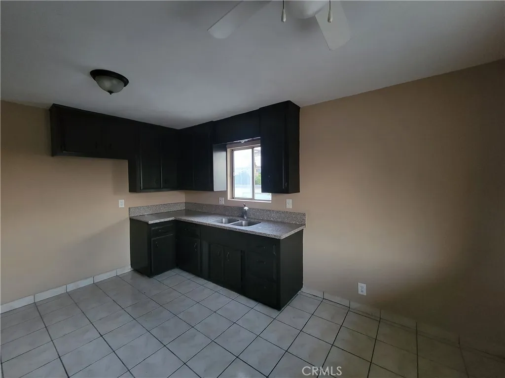 2352 Lewis Avenue Unit 6, Signal Hill, CA 90755 - Photo 4 of 7, Signal Hill, CA
