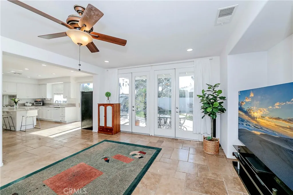 https://cdn.realtyfeed.com/cdn/127/306555846/c9c4dd6650a79d1dda4c0edc82c425f9.webp