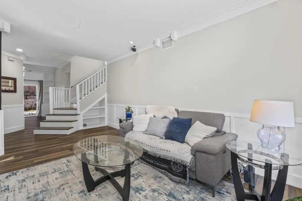 https://cdn.realtyfeed.com/cdn/127/306555871/6fd05a4ea5c1ff63e04ba48b92da1d61.webp
