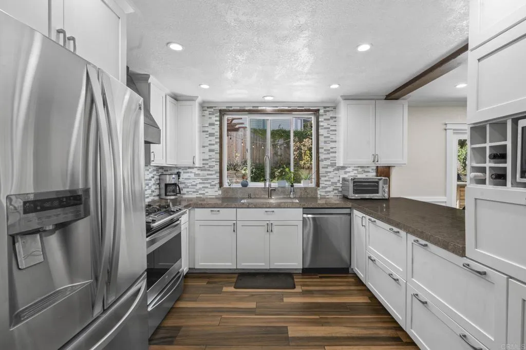 https://cdn.realtyfeed.com/cdn/127/306555871/7574a50f10de96ecf8f08085b20f227e.webp