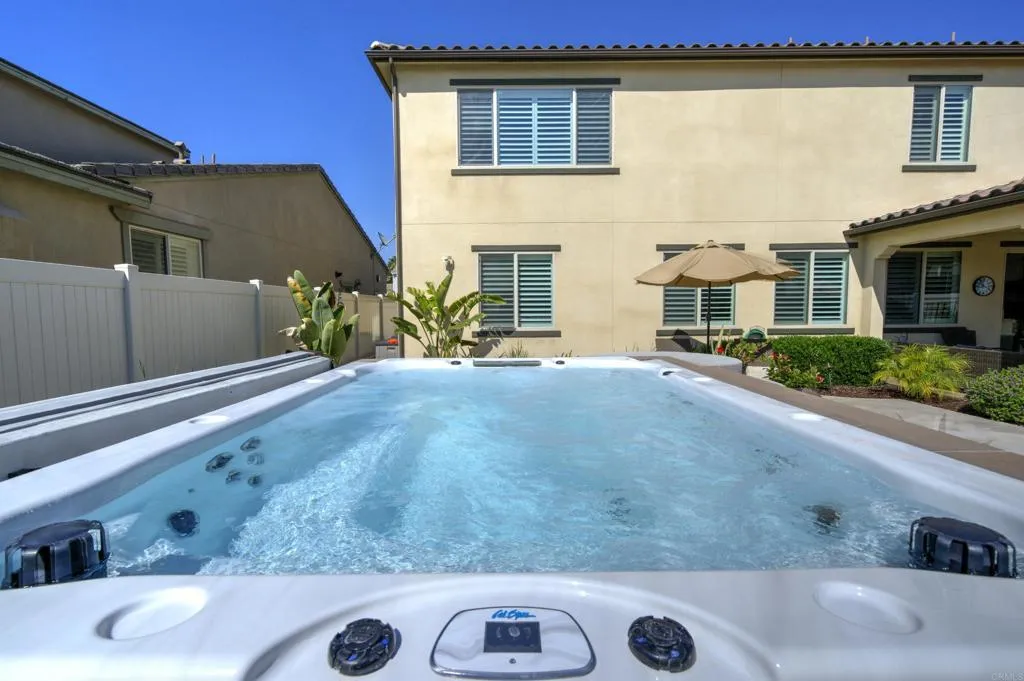 https://cdn.realtyfeed.com/cdn/127/306555917/2f37fe40945da7db2797898b02caee54.webp