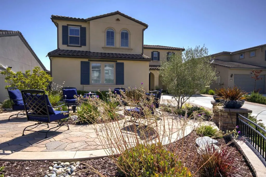https://cdn.realtyfeed.com/cdn/127/306555917/3b82d03aaed1c0c6fb10684aff326160.webp
