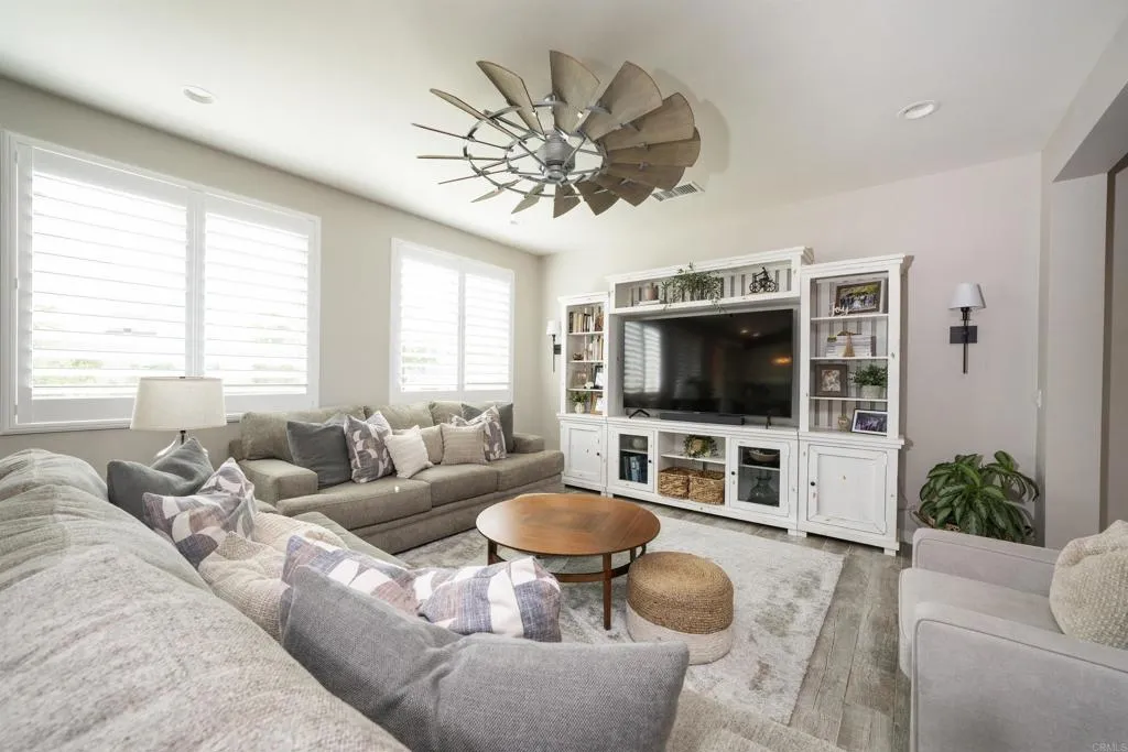 https://cdn.realtyfeed.com/cdn/127/306555917/5be6cda2d1c49b1ef5a49bcc1e324e18.webp