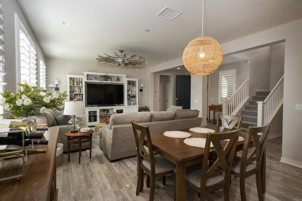 https://cdn.realtyfeed.com/cdn/127/306555917/9741b577725167adc5bb14b73f3ea658.webp