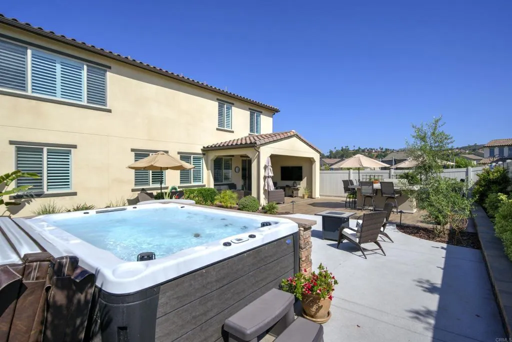 https://cdn.realtyfeed.com/cdn/127/306555917/cb2e39bb58ea399028ca2b9cc3b182a6.webp