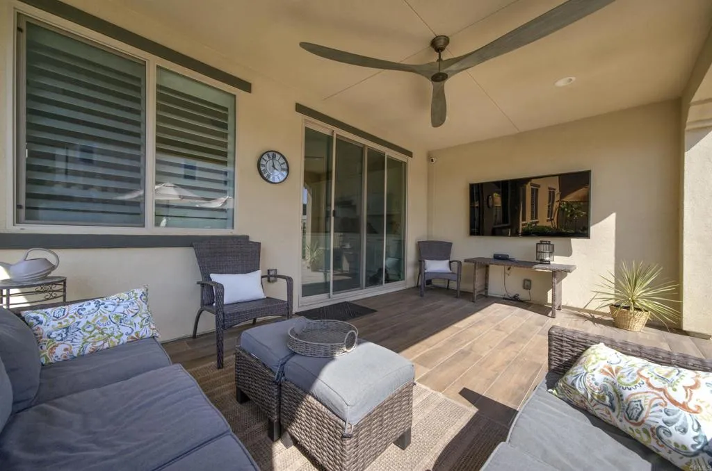 https://cdn.realtyfeed.com/cdn/127/306555917/db1ec806f7f85af1fdf24098b671db16.webp