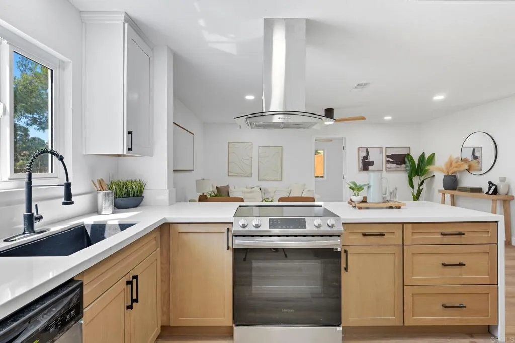 https://cdn.realtyfeed.com/cdn/127/306555925/ea8e0fc7b1753b569e032e77c3ff4b35.webp