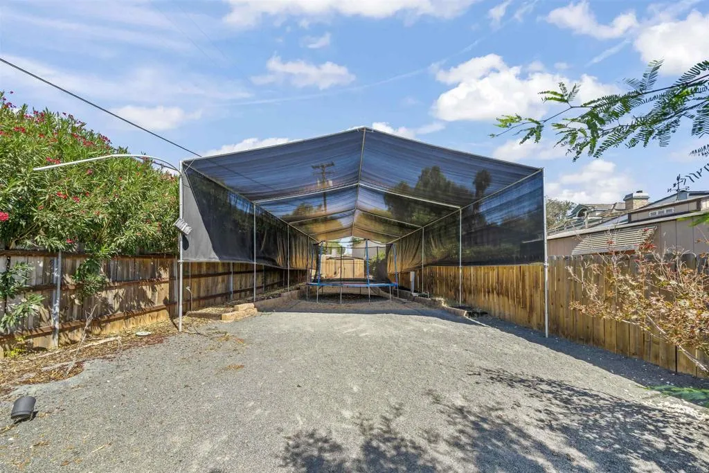 https://cdn.realtyfeed.com/cdn/127/306555940/0c1e2a609c72cfc861aa422431e3e1e9.webp