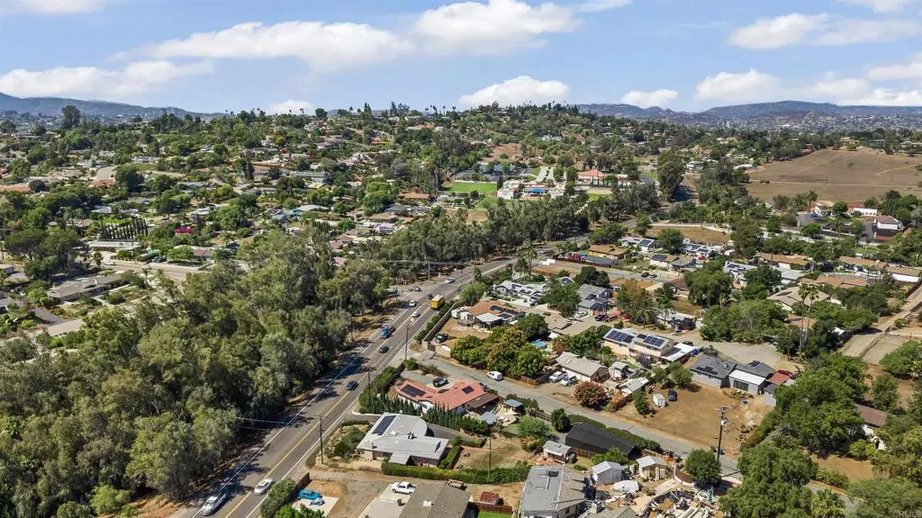 https://cdn.realtyfeed.com/cdn/127/306555940/10c26ab51a20d82b75469214694afec1.webp
