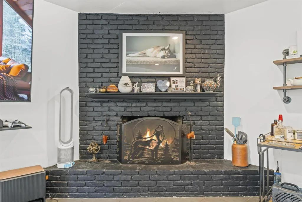 https://cdn.realtyfeed.com/cdn/127/306555940/29105ae35cf9764d5e55542cecdb3c78.webp