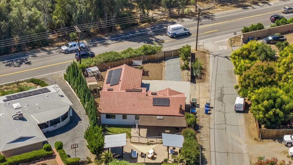 https://cdn.realtyfeed.com/cdn/127/306555940/55a6f0f39681ac24a56fe37b3b698b65.webp