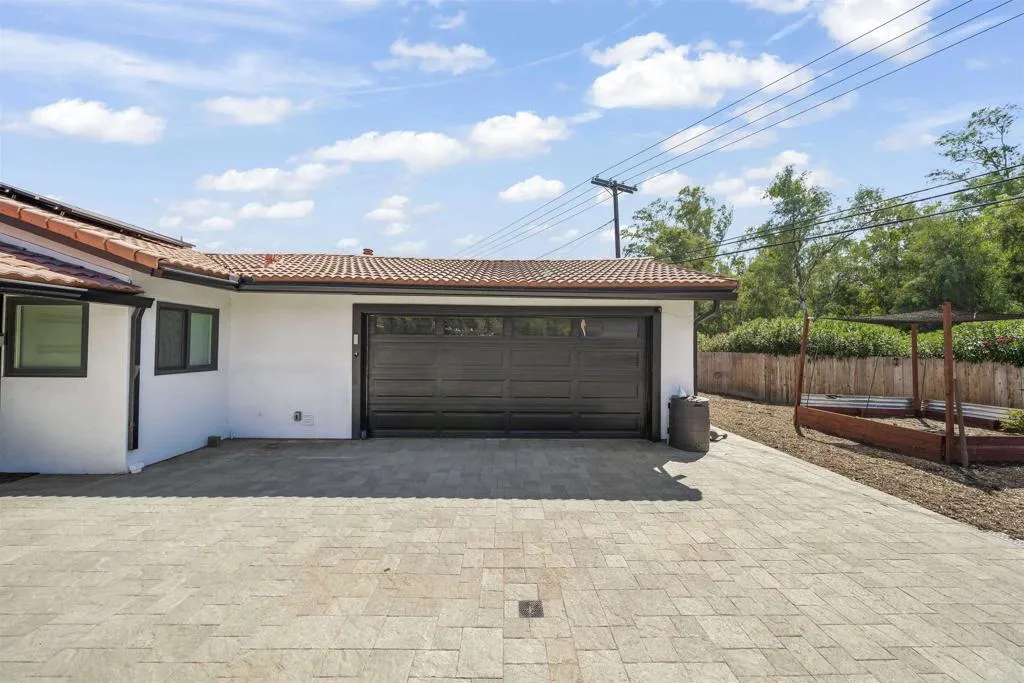 https://cdn.realtyfeed.com/cdn/127/306555940/5df436e65330b5d78fe0a977cf9861e8.webp