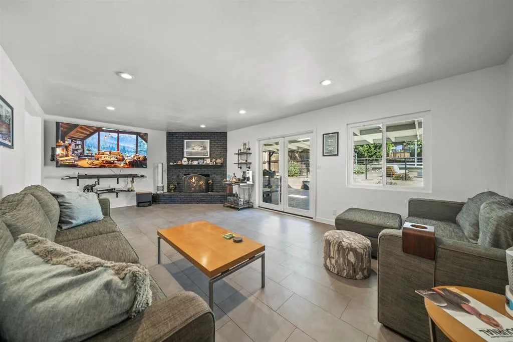 https://cdn.realtyfeed.com/cdn/127/306555940/87e8b17999a8d0102b0378e6109d6b01.webp