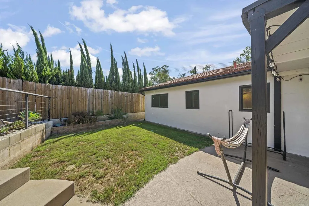 https://cdn.realtyfeed.com/cdn/127/306555940/a6f3cbe877de2ae8f24a7ccd18e69ec0.webp