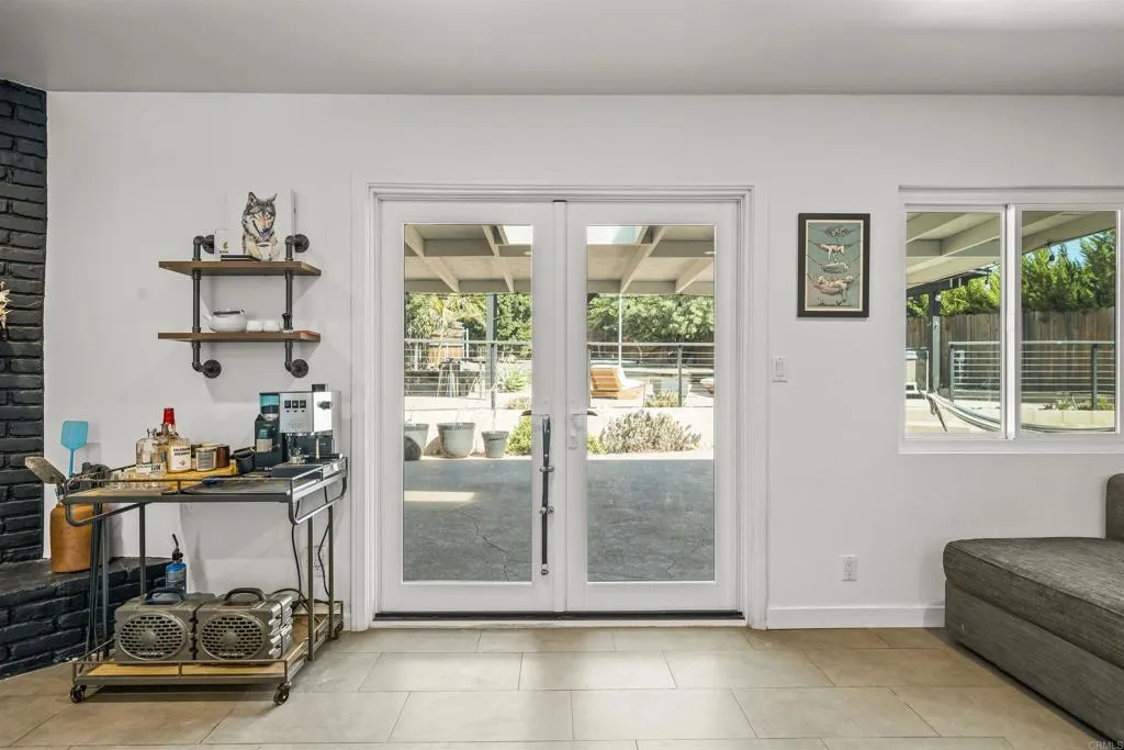 https://cdn.realtyfeed.com/cdn/127/306555940/ac9dd2c3addc1d138d47c290c74ee4d0.webp