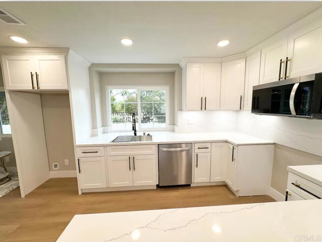 https://cdn.realtyfeed.com/cdn/127/306555954/541fc7949e6f4828c0cd084cc65a4839.webp