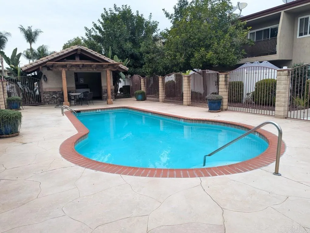 https://cdn.realtyfeed.com/cdn/127/306556002/63e5655aab162a60d47e9d51a5474a00.webp