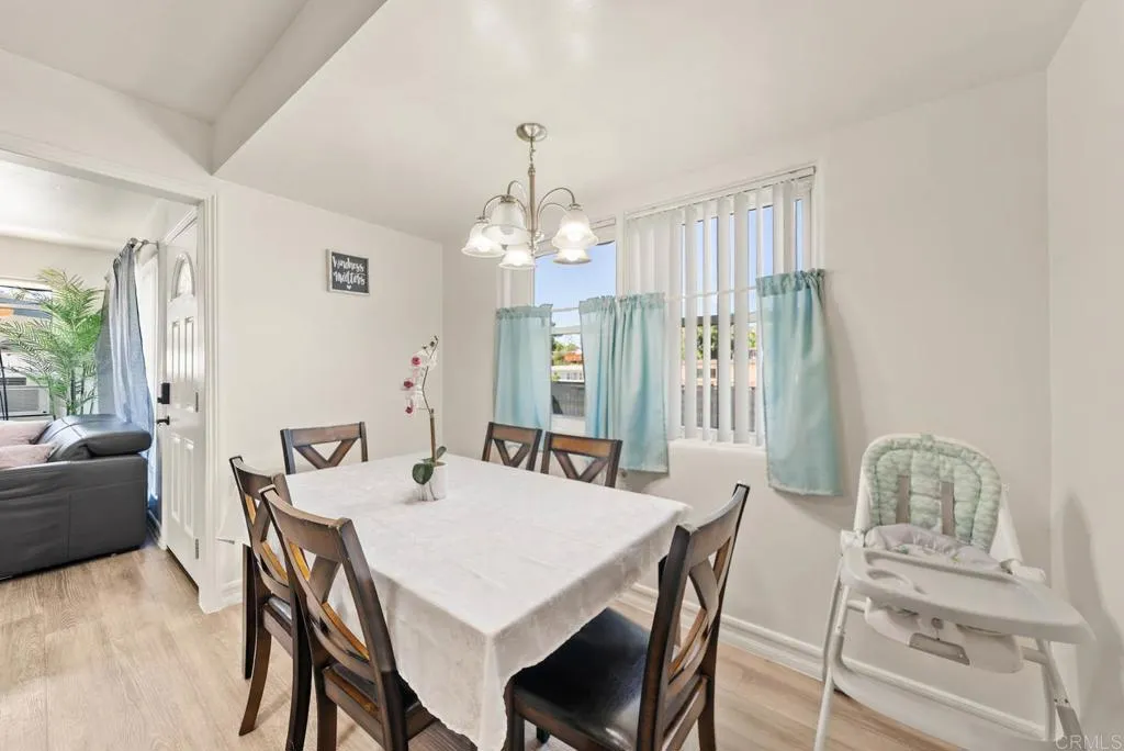 https://cdn.realtyfeed.com/cdn/127/306556020/50e62af25604d541298b66cc42b93a89.webp