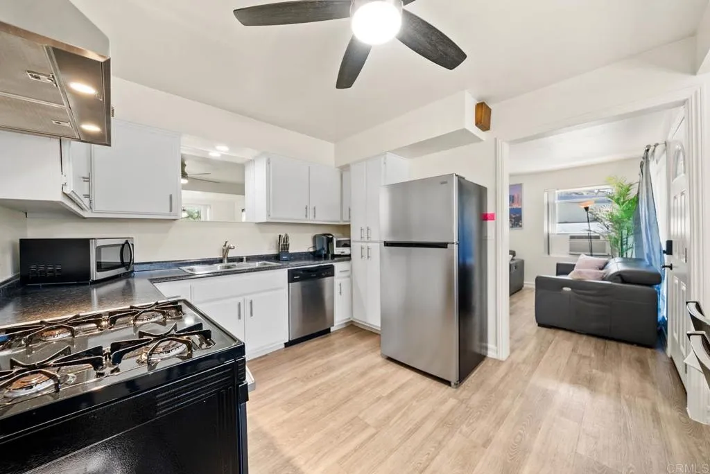 https://cdn.realtyfeed.com/cdn/127/306556020/68514cbd735a5a000c2e1b1f540931e3.webp