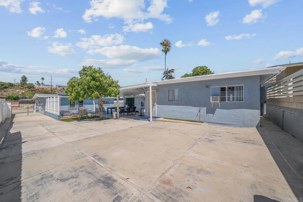 https://cdn.realtyfeed.com/cdn/127/306556020/8fe2d0150cd02e9296e6a0a820a8de19.webp