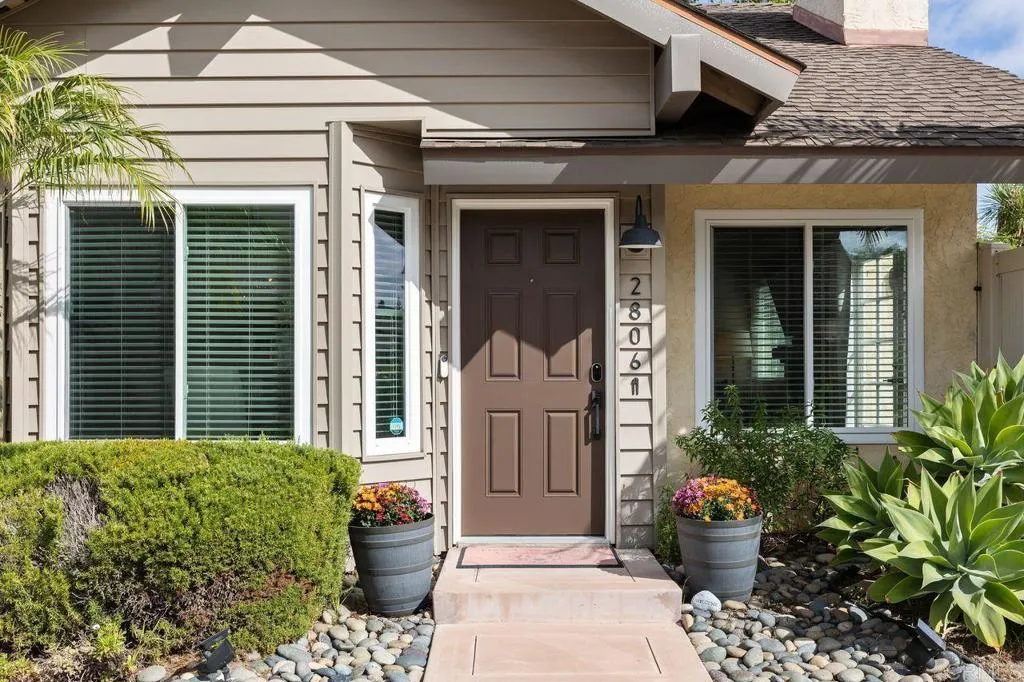 https://cdn.realtyfeed.com/cdn/127/306556025/744eab93b58175bb42b7d1ce6e74b740.webp