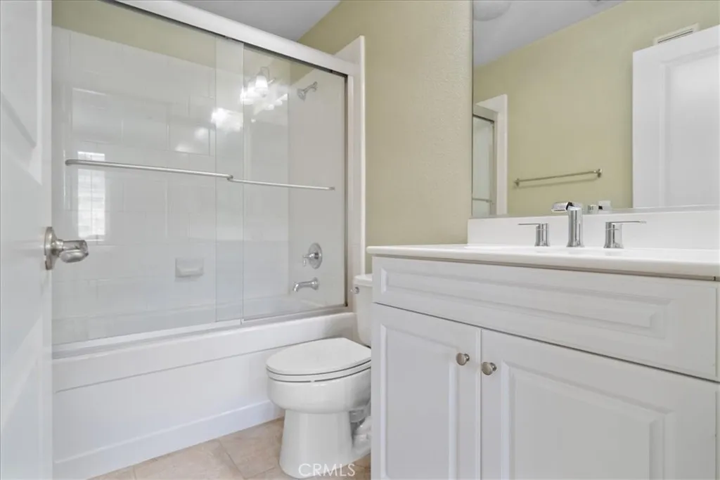 https://cdn.realtyfeed.com/cdn/127/306556062/70f9dffbf1f023f663a095b6f3d71a15.webp