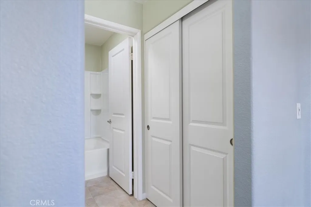https://cdn.realtyfeed.com/cdn/127/306556062/7d953ea5e0db1c6e313bff2e1bd9c8cf.webp