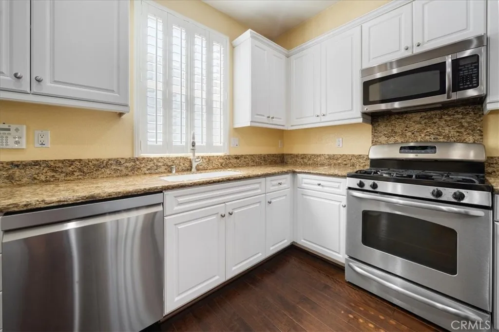 https://cdn.realtyfeed.com/cdn/127/306556062/834d3d099a283ea28219a48b5b68b3b6.webp