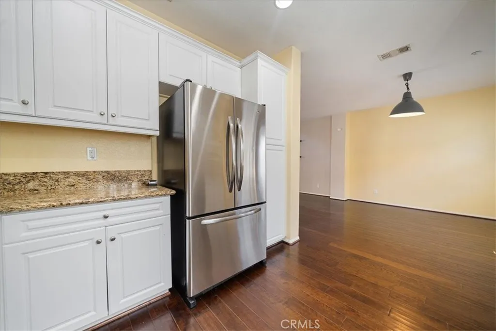 https://cdn.realtyfeed.com/cdn/127/306556062/9308673dfac140f44c15e3470b861638.webp