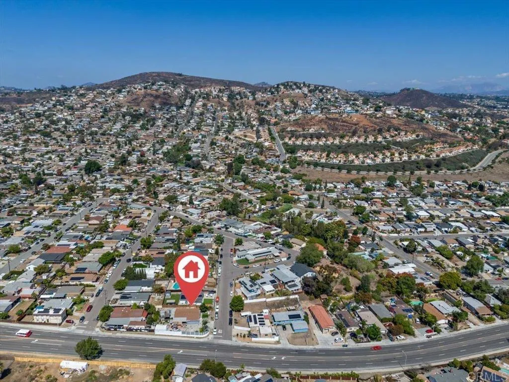 https://cdn.realtyfeed.com/cdn/127/306556108/0aaa5eb076d2ce78766e7307c08930df.webp