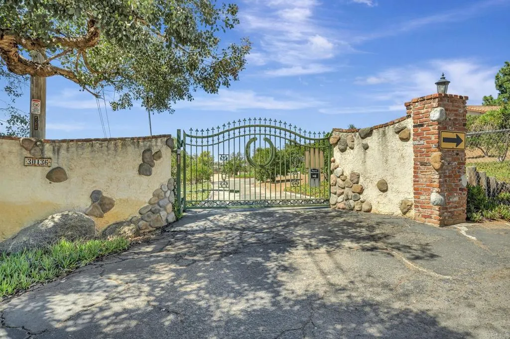 https://cdn.realtyfeed.com/cdn/127/306556109/6c4b973b512dc0ebfeb5f5e9f945e5cb.webp