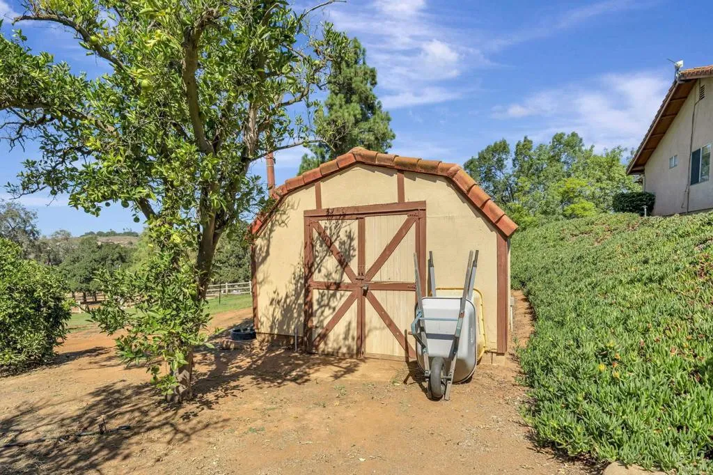 https://cdn.realtyfeed.com/cdn/127/306556109/aeb355e4eb2ee1e02527b578dd537ead.webp
