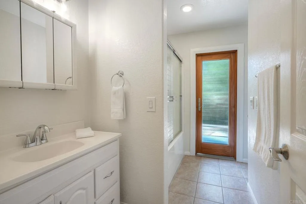 https://cdn.realtyfeed.com/cdn/127/306556156/ffba331ffe5cb42fdf4cb253e70c340d.webp