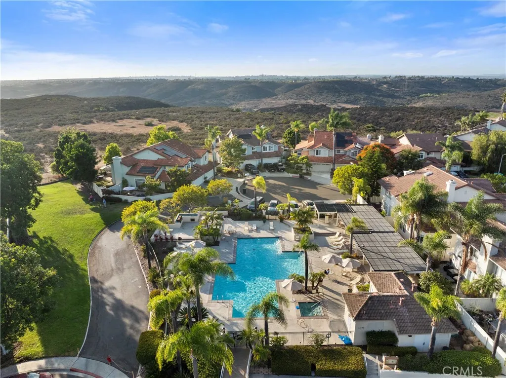 https://cdn.realtyfeed.com/cdn/127/306556214/1291e580aa161e66793521d7ed7667c0.webp