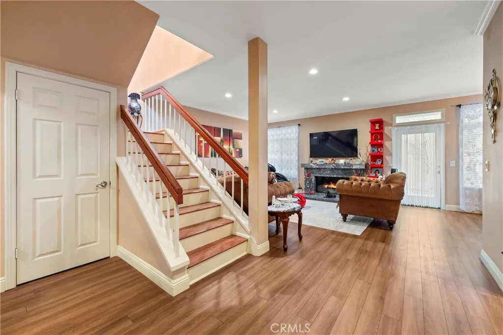 Photo #2: SR25229246 Listing 